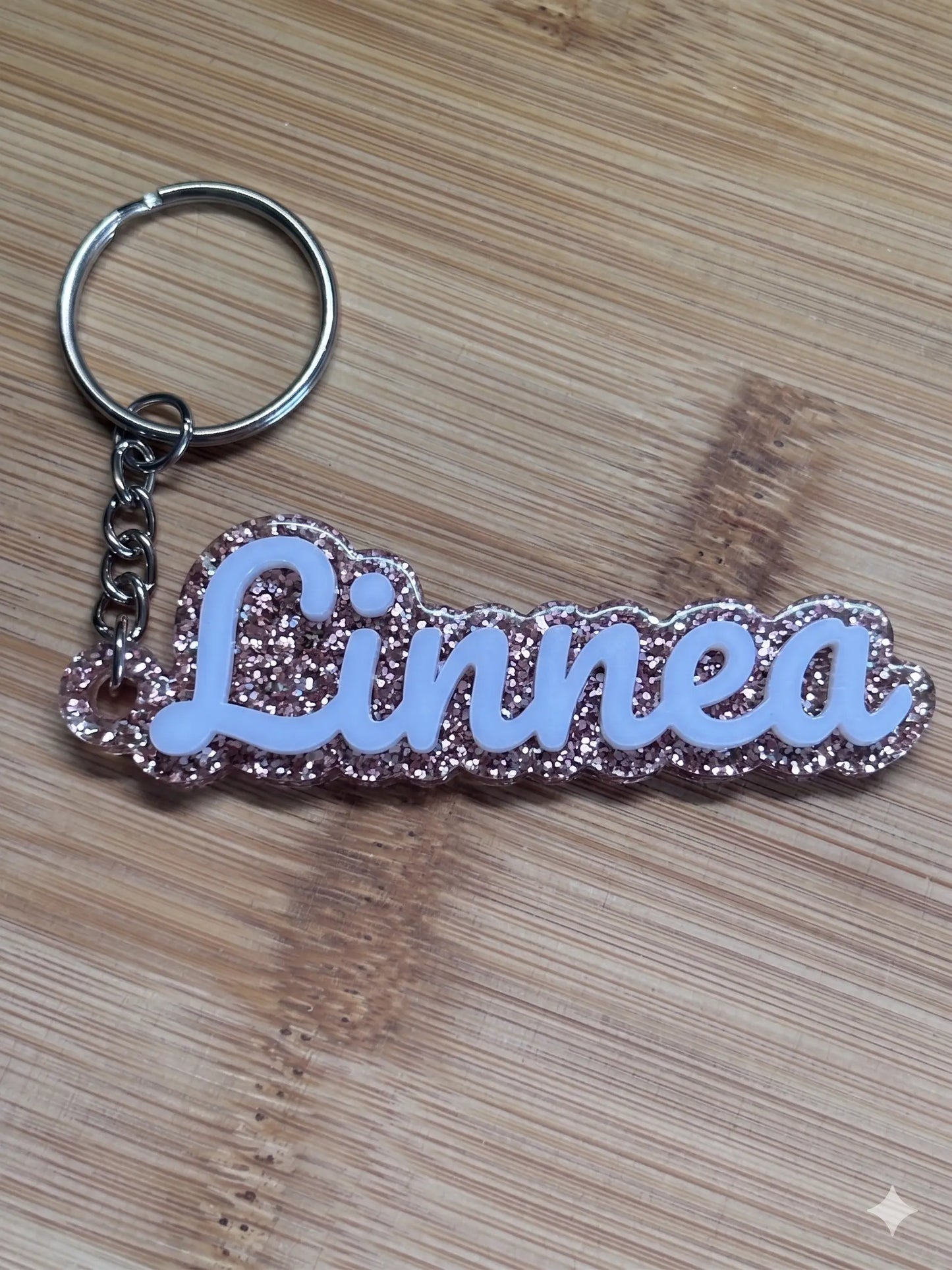 Personlig Glitter-Nyckelring i Akryl | Handgjord Namnbricka med Glitter 3DPrintGuru