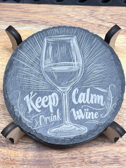 Skifferunderlägg 4-pack med Keep Calm-motiv – roligt bordsskydd
